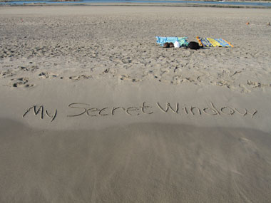 MySecretWindow i sanden